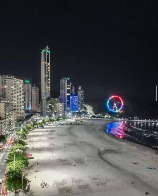 Apto A 100M Da Praia Central Balneario Camboriu Luaran gambar