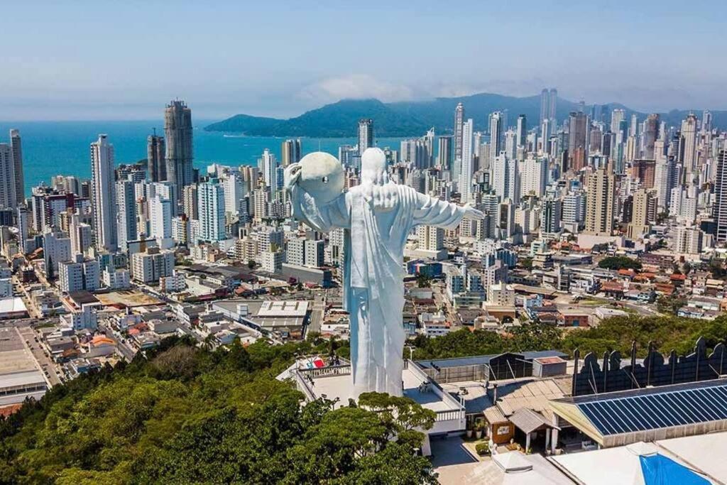 Apto A 100M Da Praia Central Balneario Camboriu Luaran gambar