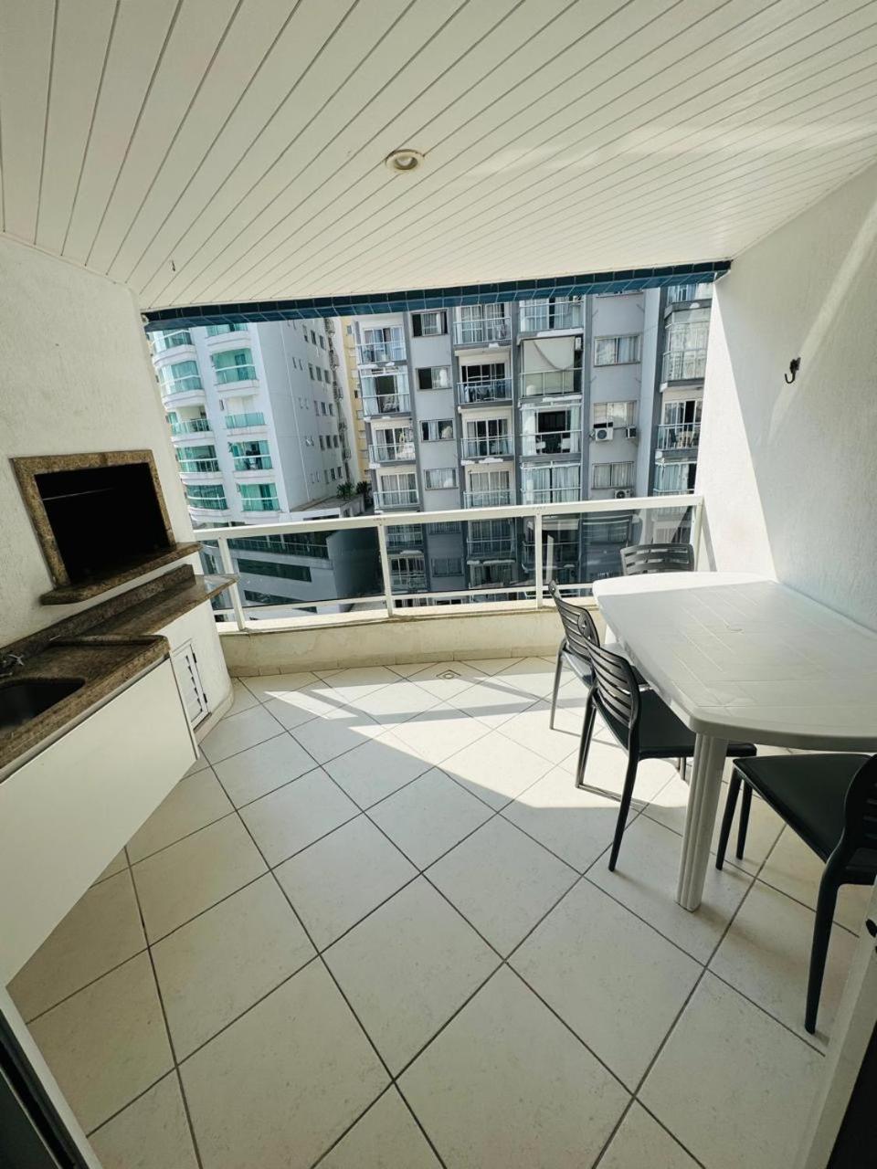 Apto A 100M Da Praia Central Balneario Camboriu Luaran gambar